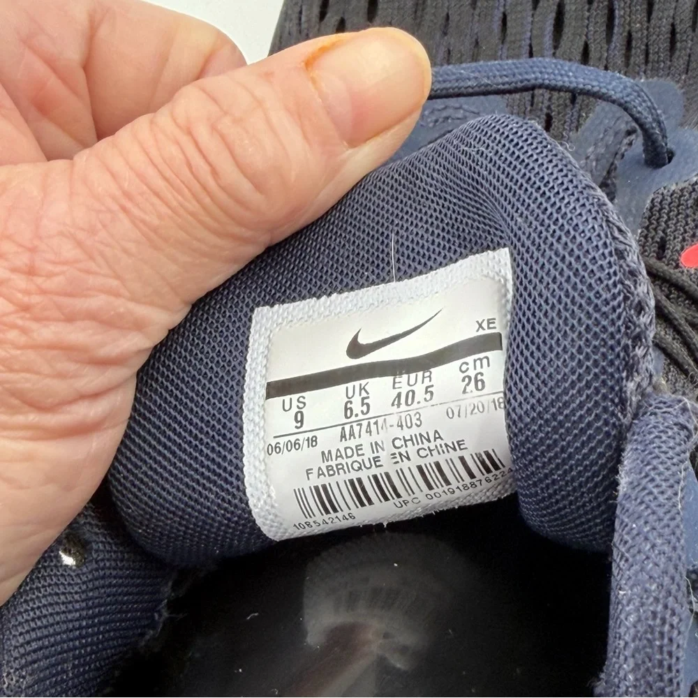 Nike Women’s Air Zoom Winflo 5 -SZ 9- Navy Blue Running Shoes Sneakers Lace-Up